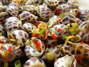 Ốc hương luộc sả